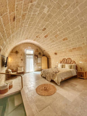 GinPé Luxury Suite